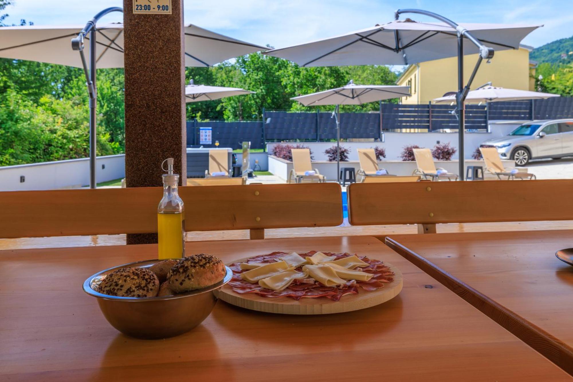 Apartmani Vesna Opric Exterior photo